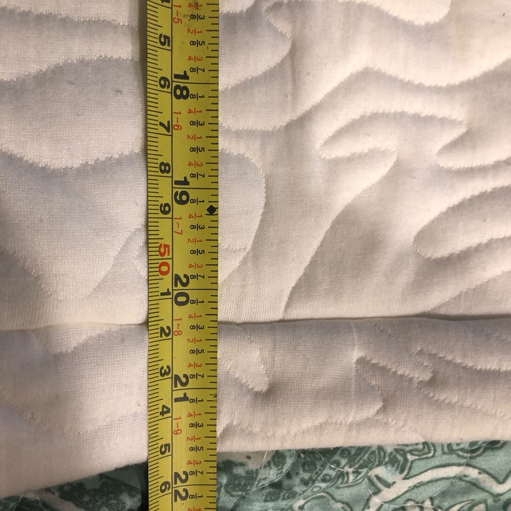 GAP FIT OFF WHITE QUILTED HOODIE - Picture 10 of 10